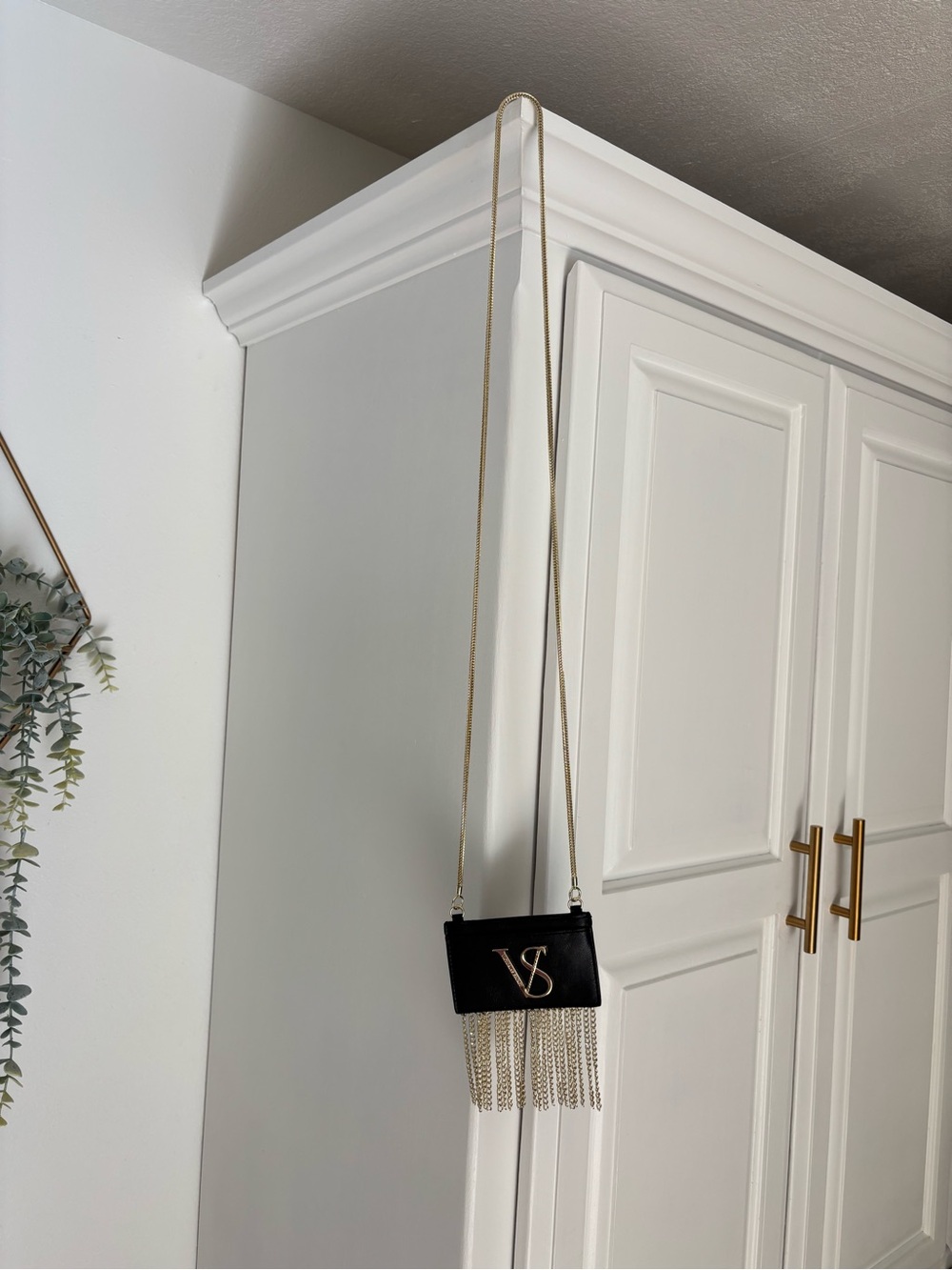 Victoria's Secret Black and Gold Fringe Chain Crossbody Wallet - Picture 3 of 7